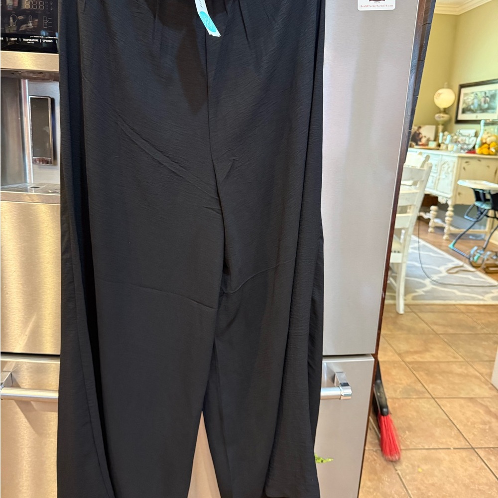 Black Wide-Leg Pants